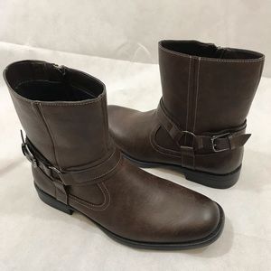 Robert Wayne Men’s Conroy ankle Boots